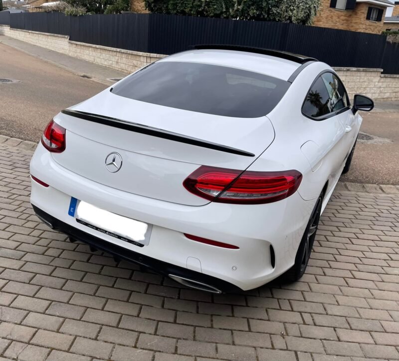 MERCEDES-BENZ Clase C 220 d COUPÉ PACK AMG
