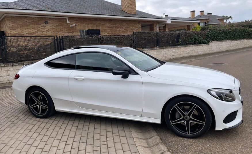 MERCEDES-BENZ Clase C 220 d COUPÉ PACK AMG