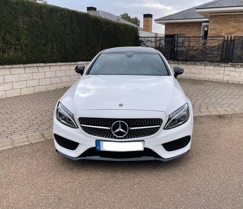 MERCEDES-BENZ Clase C 220 d COUPÉ PACK AMG