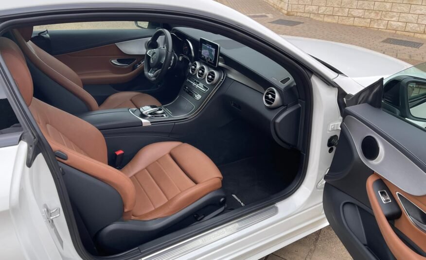 MERCEDES-BENZ Clase C 220 d COUPÉ PACK AMG