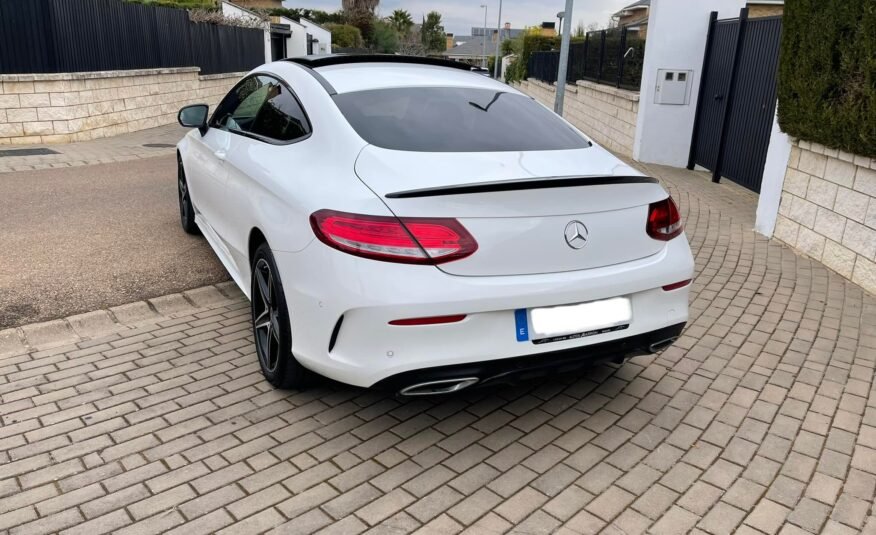 MERCEDES-BENZ Clase C 220 d COUPÉ PACK AMG