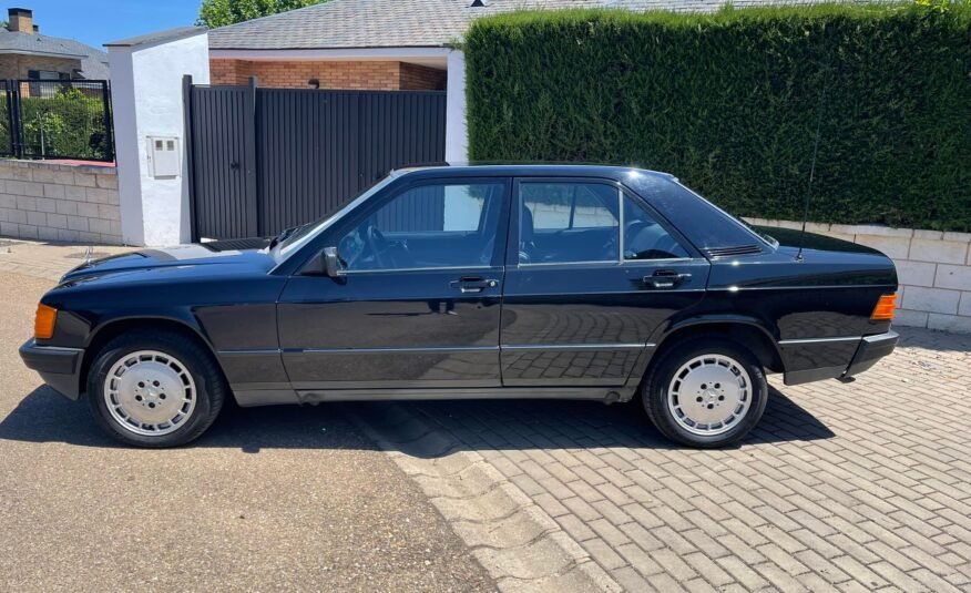 MERCEDES-BENZ 190 E 2.0 AUTOMÁTICO