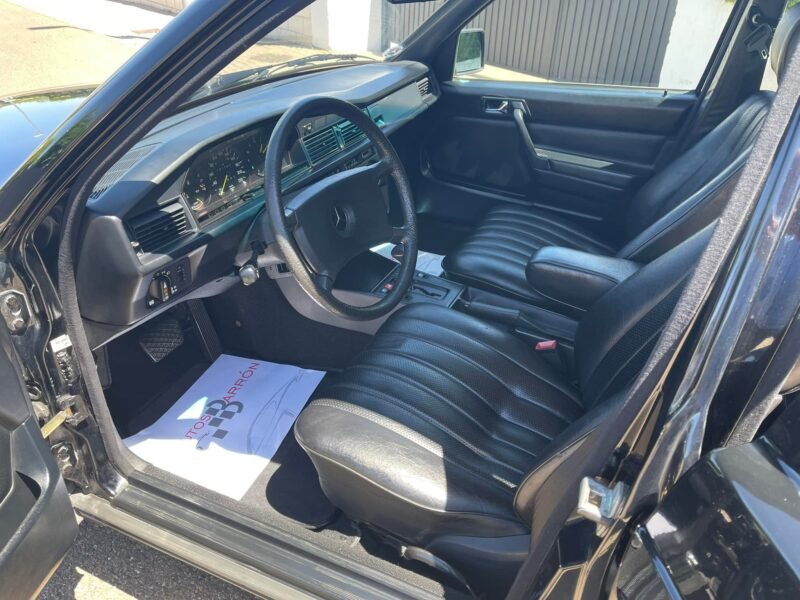 MERCEDES-BENZ 190 E 2.0 AUTOMÁTICO