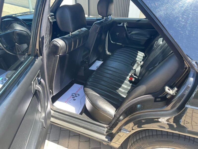 MERCEDES-BENZ 190 E 2.0 AUTOMÁTICO