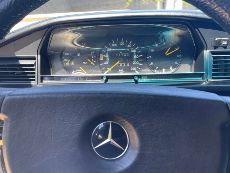 MERCEDES-BENZ 190 E 2.0 AUTOMÁTICO