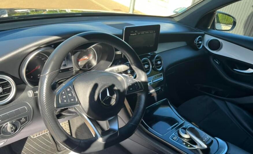 MERCEDES-BENZ GLC Coupe 250 4MATIC