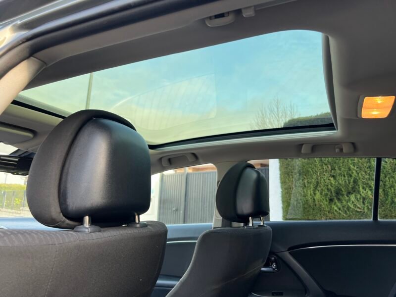 TOYOTA AVENSIS 2.2 d4d 150 cv CROSS SPORT Cross SPORT Advancw