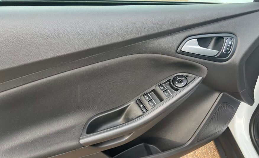 FORD Focus 1.0 125 cv ECOBOOST