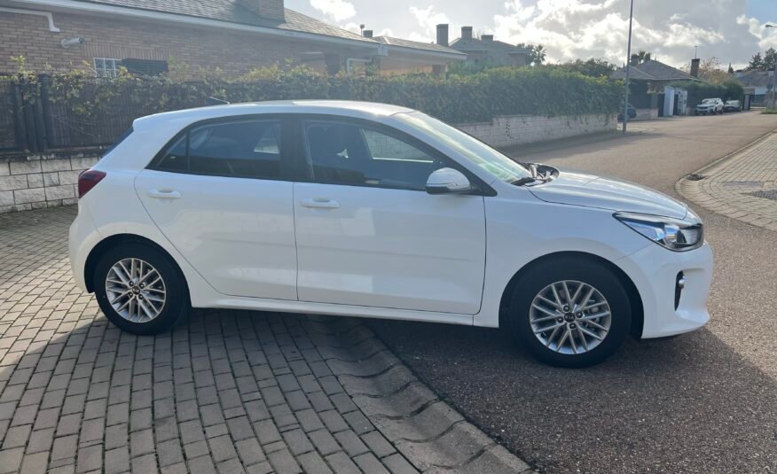 KIA Rio 1.0 T-GDI 100 cv DRIVE