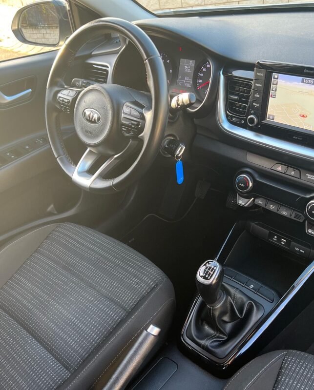 KIA STONIC 1.6 CRDI 110 Cv TECH Tech