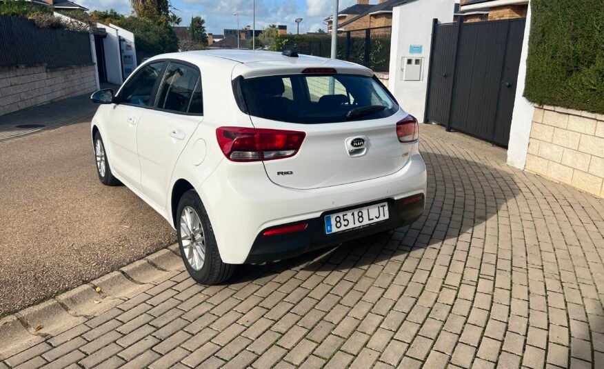 KIA Rio 1.0 T-GDI 100 cv DRIVE