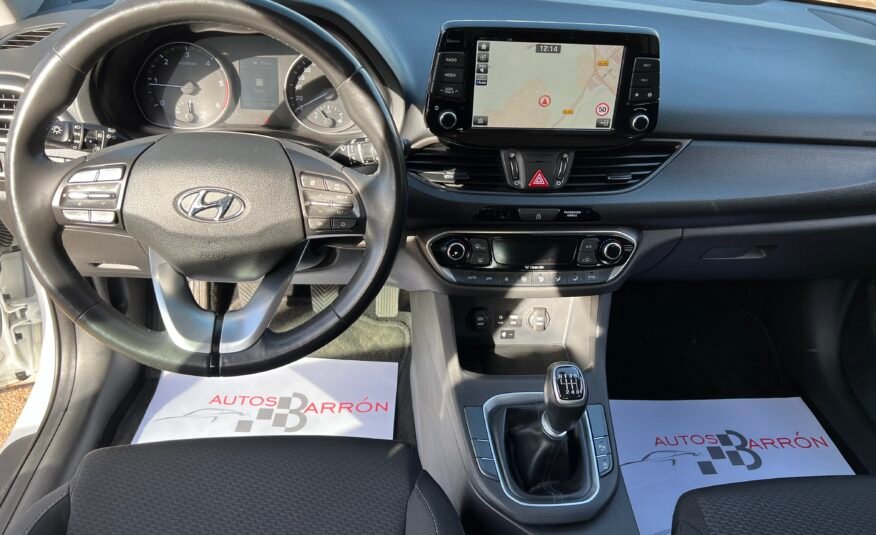HYUNDAI i30 1.6 CRDI 110 cv Tecno Tech
