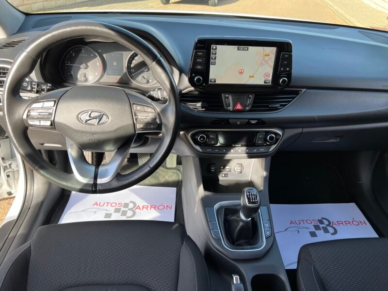 HYUNDAI i30 1.6 CRDI 110 cv Tecno Tech