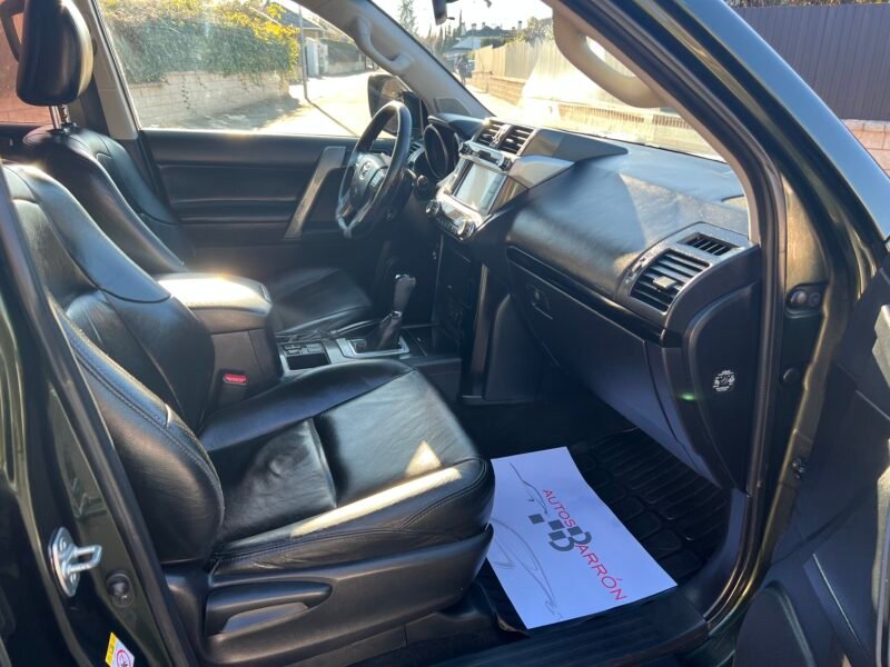 TOYOTA Land Cruiser 180 d Auto VX VX Automático