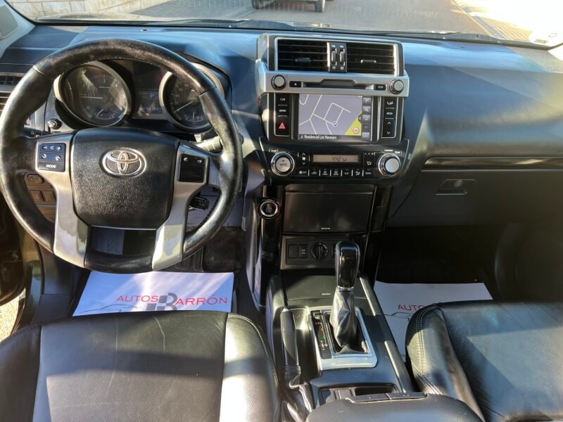 TOYOTA Land Cruiser 180 d Auto VX VX Automático