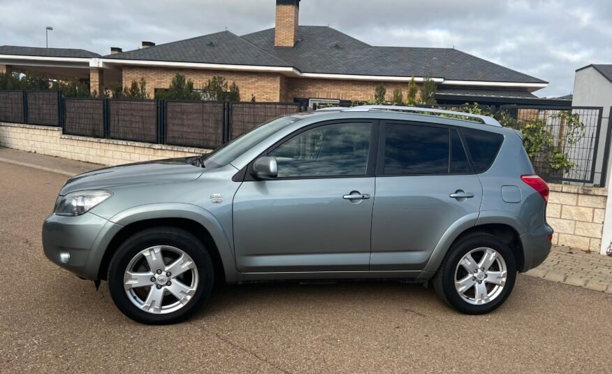 TOYOTA Rav4 2.2 d 177 cv EXECUTIVE EXECUTIVE