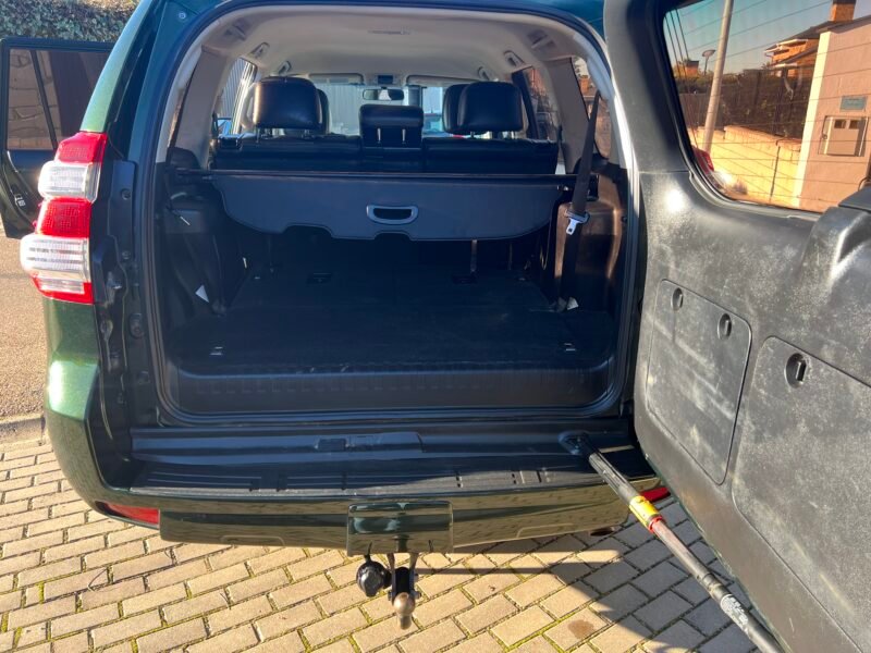TOYOTA Land Cruiser 180 d Auto VX VX Automático