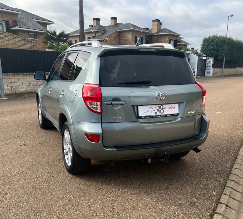TOYOTA Rav4 2.2 d 177 cv EXECUTIVE EXECUTIVE