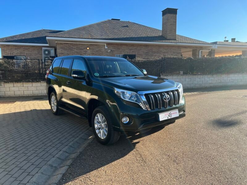 TOYOTA Land Cruiser 180 d Auto VX VX Automático