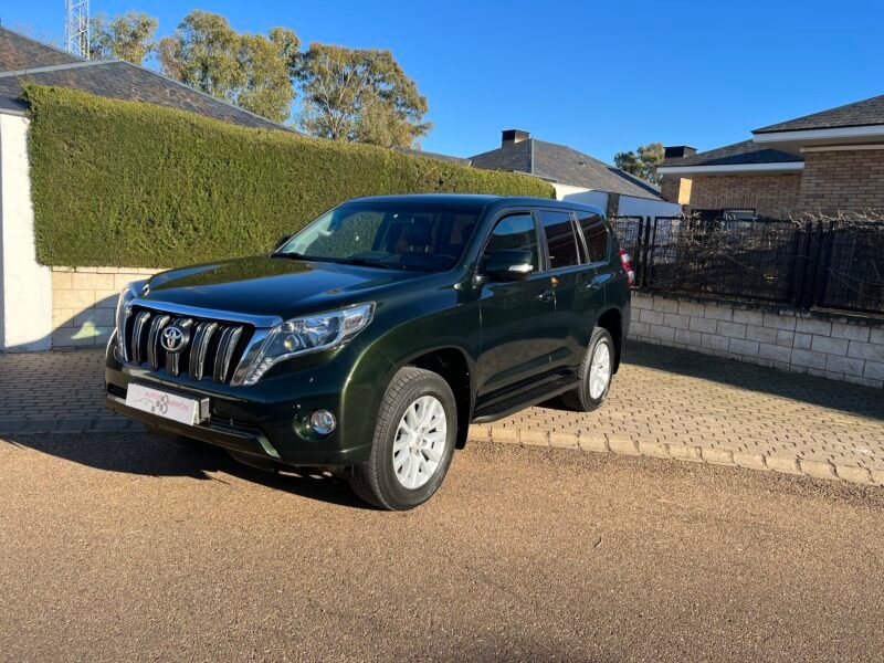 TOYOTA Land Cruiser 180 d Auto VX VX Automático