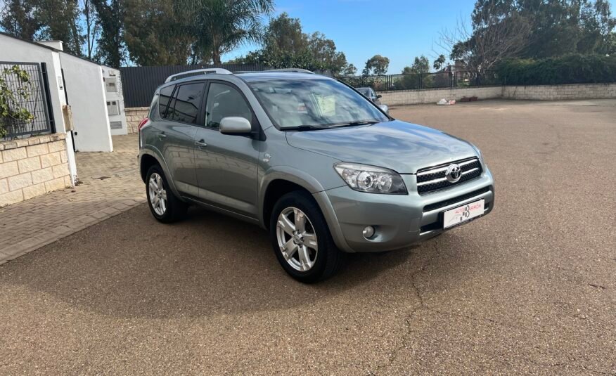 TOYOTA Rav4 2.2 d 177 cv EXECUTIVE EXECUTIVE