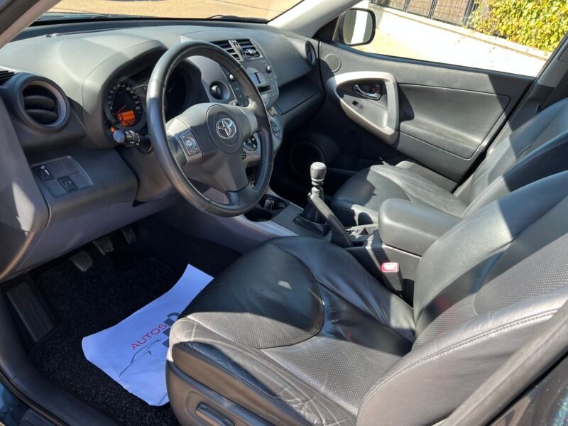 TOYOTA Rav4 d4d 2.2 177 cv EXECUTIVE EXECUTIVE
