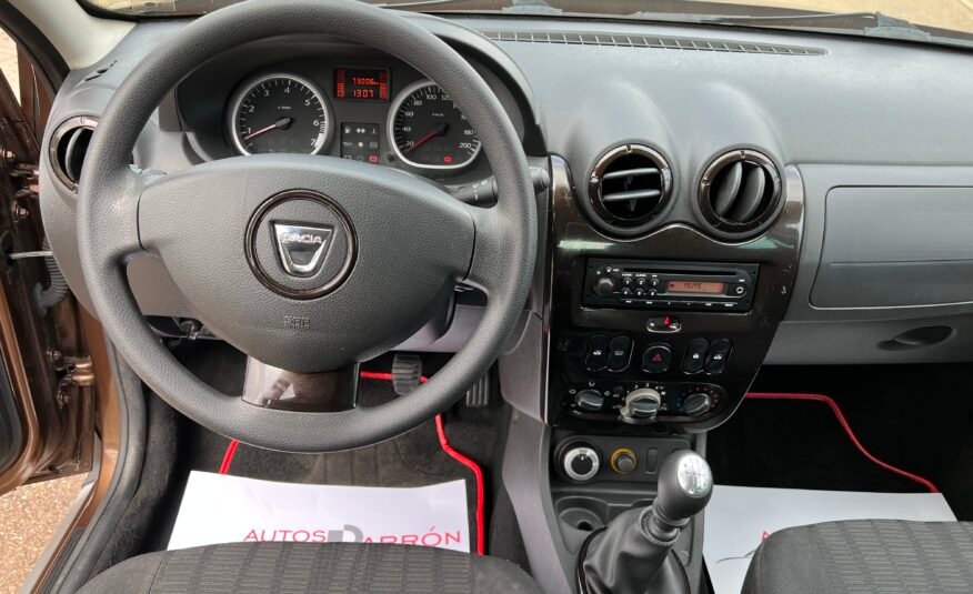 Dacia DUSTER 1.6 i 105 cv 4×4 Laureate Laureate 4×4