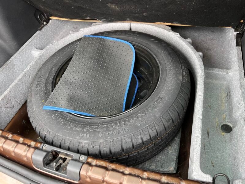 Dacia DUSTER 1.6 i 105 cv 4×4 Laureate Laureate 4×4