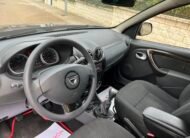 Dacia DUSTER 1.6 i 105 cv 4×4 Laureate Laureate 4×4