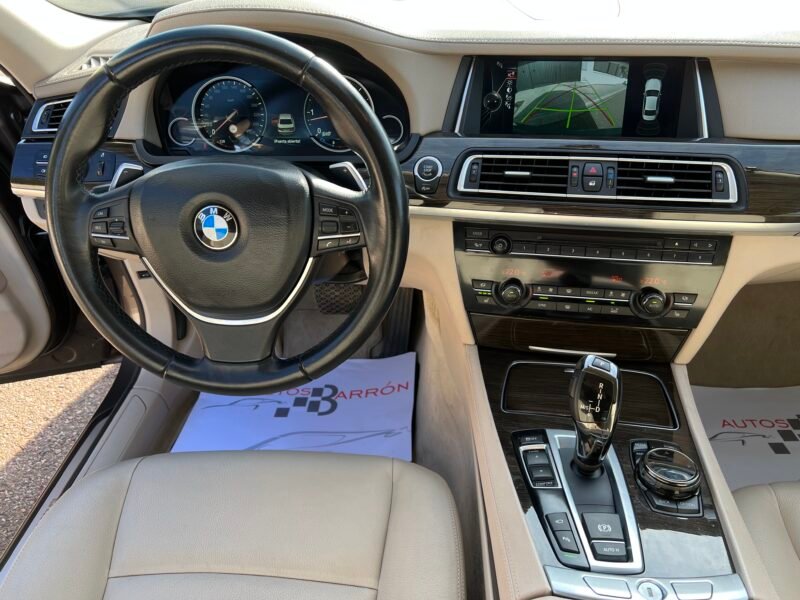 BMW 730 d Aut. 8v. 730 d LUXURY