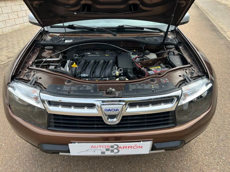 Dacia DUSTER 1.6 i 105 cv 4×4 Laureate Laureate 4×4