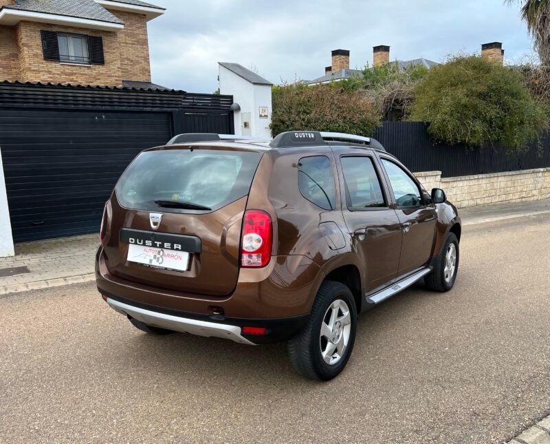 Dacia DUSTER 1.6 i 105 cv 4×4 Laureate Laureate 4×4