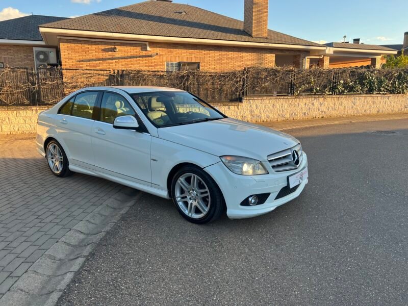 MERCEDES-BENZ C 200 Cdi aut. PACK AMG C 200 cdi AMG