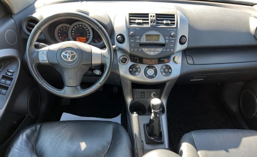 TOYOTA Rav4 d4d 2.2 177 cv EXECUTIVE EXECUTIVE