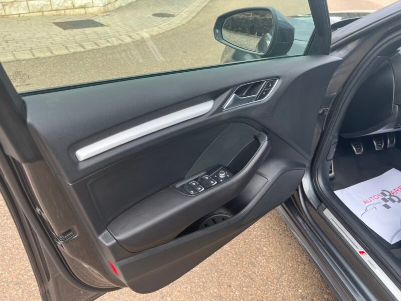 AUDI A3 30 TDI 116 Cv S-LINE