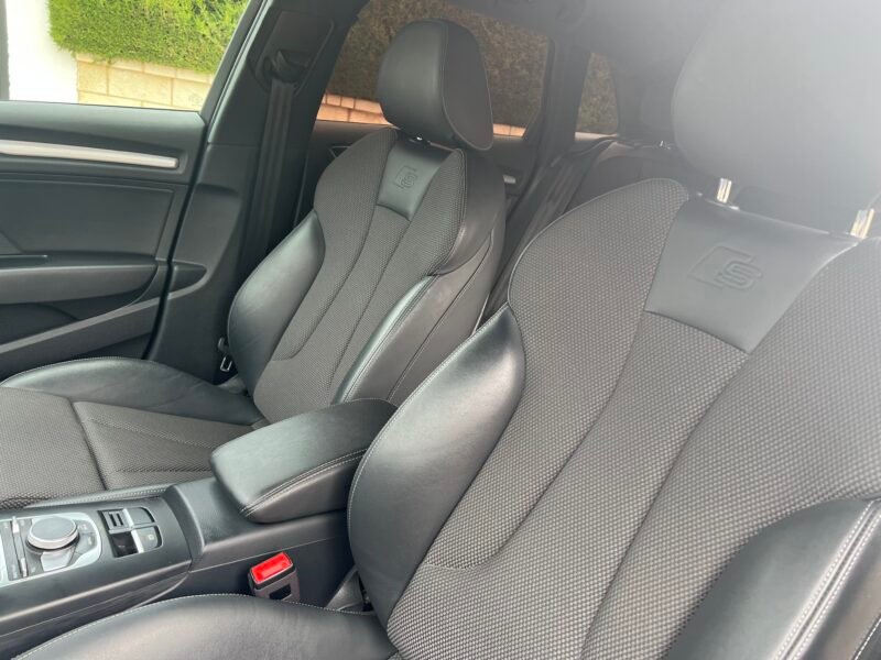 AUDI A3 30 TDI 116 Cv S-LINE