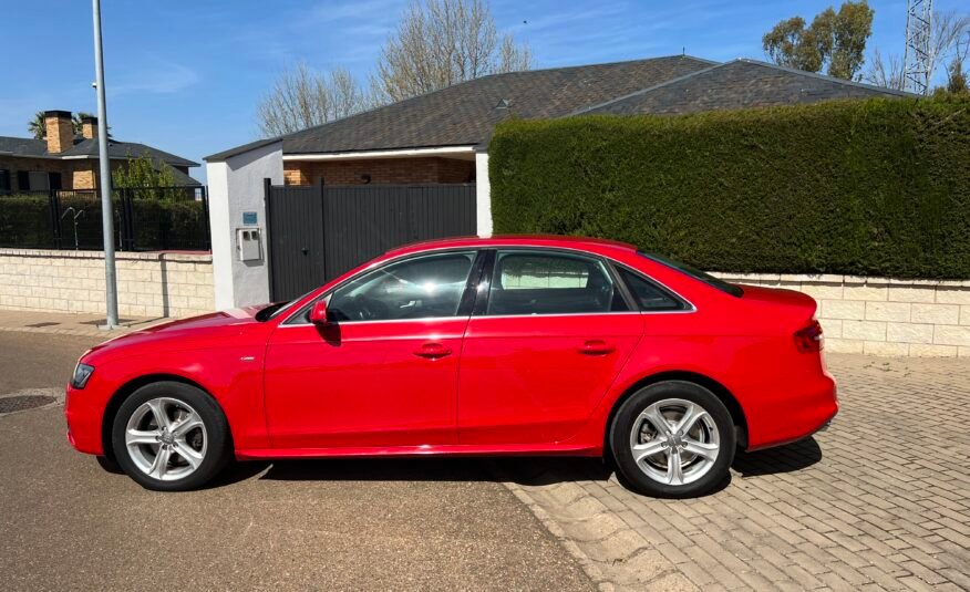 AUDI A4 2.0 Tdi 150 cv S-LINE S-LINE