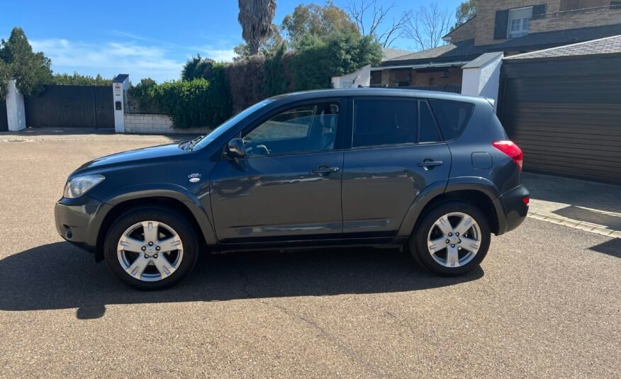 TOYOTA Rav4 2.2 d 177 c EXECUTIVE 4×4 EXECUTIVE