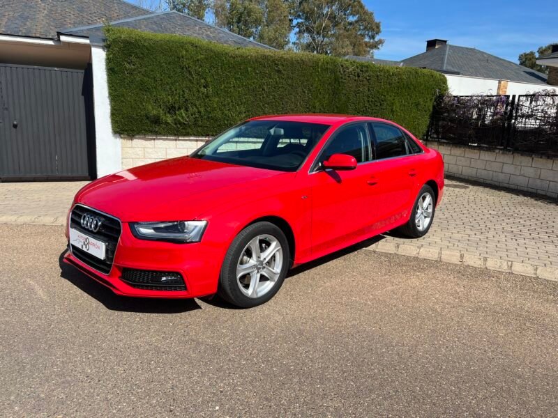 AUDI A4 2.0 Tdi 150 cv S-LINE S-LINE