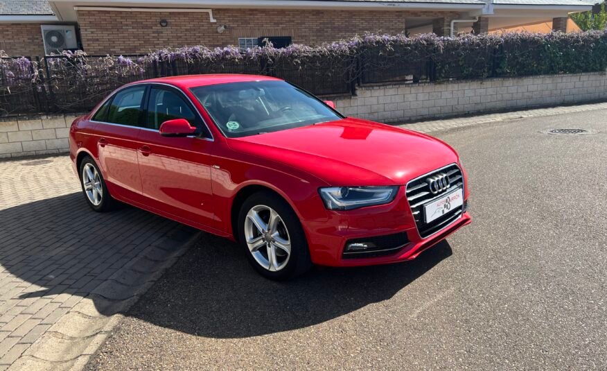 AUDI A4 2.0 Tdi 150 cv S-LINE S-LINE