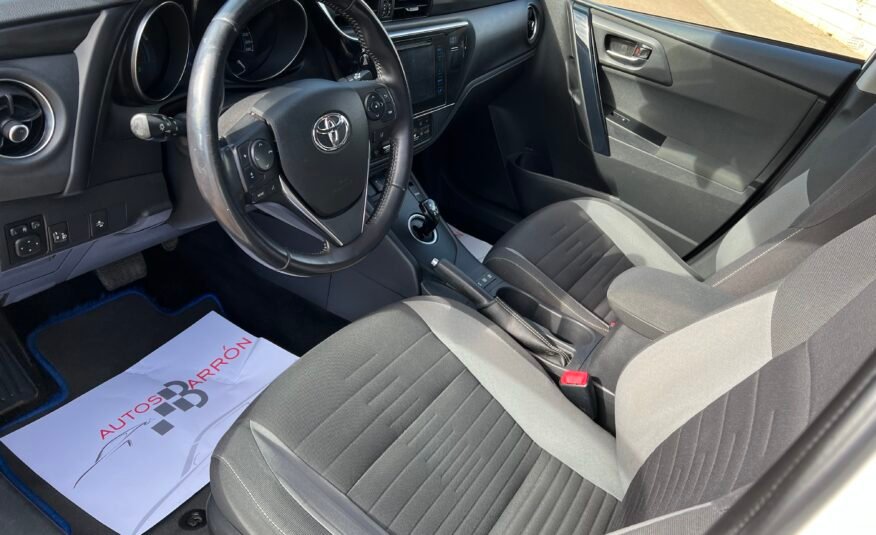 TOYOTA Auris Híbrido 140 h Touring Sporta