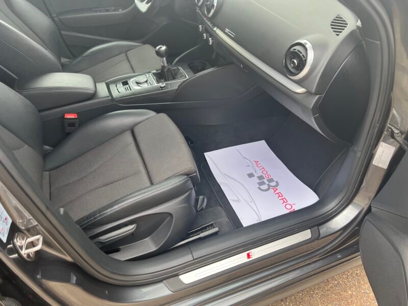 AUDI A3 30 TDI 116 Cv S-LINE