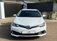 TOYOTA Auris Híbrido 140 h Touring Sporta