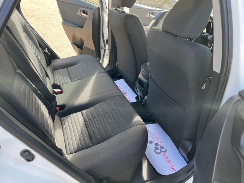 TOYOTA Auris Híbrido 140 h Touring Sporta