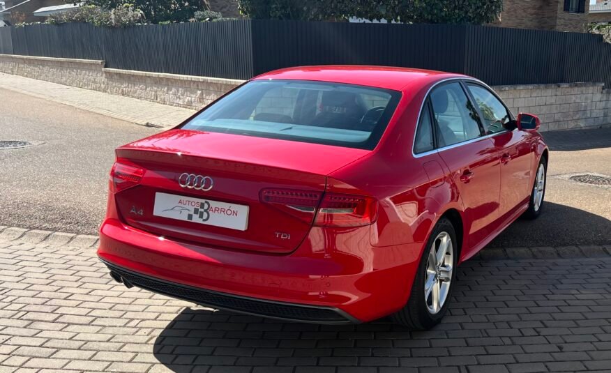 AUDI A4 2.0 Tdi 150 cv S-LINE S-LINE