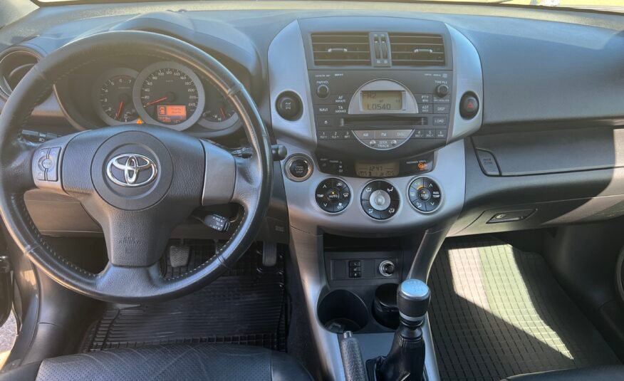 TOYOTA Rav4 2.2 d 177 c EXECUTIVE 4×4 EXECUTIVE