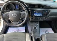 TOYOTA Auris Híbrido 140 h Touring Sporta