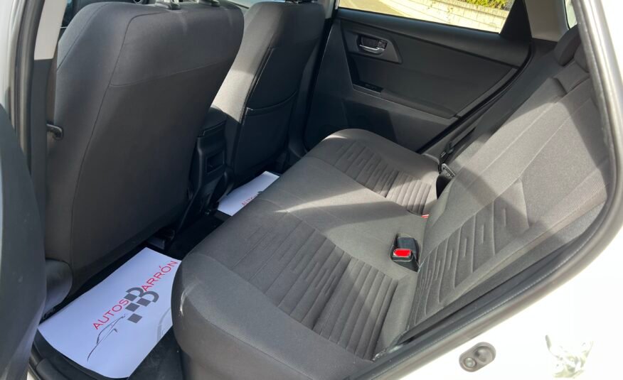 TOYOTA Auris Híbrido 140 h Touring Sporta