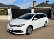 TOYOTA Auris Híbrido 140 h Touring Sporta