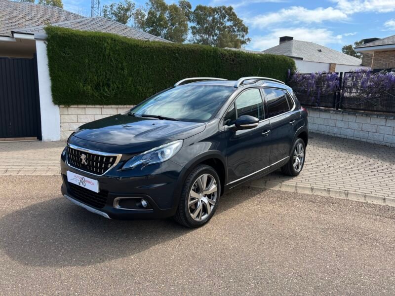PEUGEOT 2008 1.2 Pure Tech AUT. ALLURE Allure